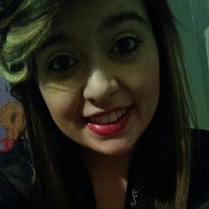 Meet your Posher, Joelle