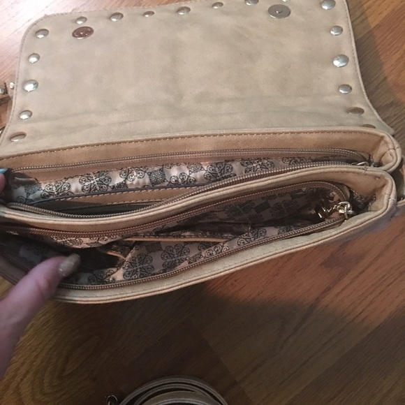Nwot BIACCI handbag USA made faux tan leather - Picture 4 of 4