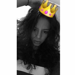 Meet your Posher, Rhana