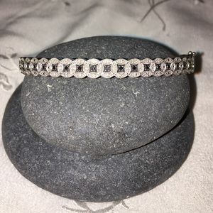 Bangle bracelet