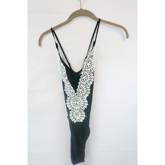 Lace Body Suit - Picture 3 of 3