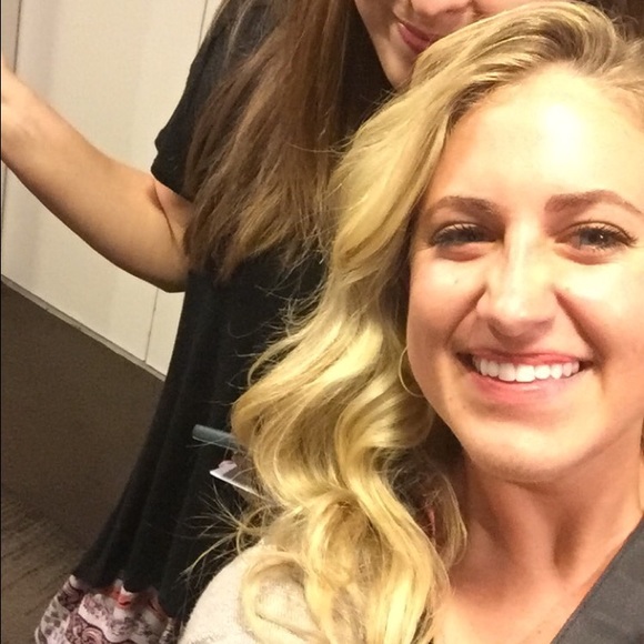 Meet your Posher, Haley - Picture 2 of 4