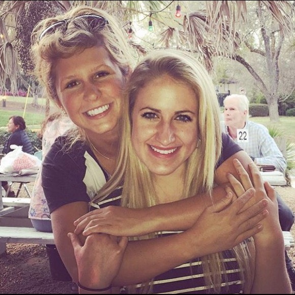 Meet your Posher, Haley - Picture 4 of 4