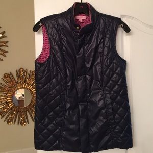 Lily Pulitzer navy quilted vest with pink lining