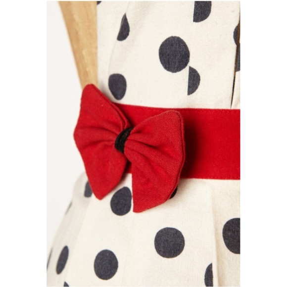 **SOLD** Anthropologie Linen Apron NWT - Picture 3 of 4