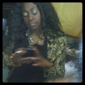 Meet your Posher, Shacoyah