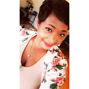 Meet your Posher, Leanne