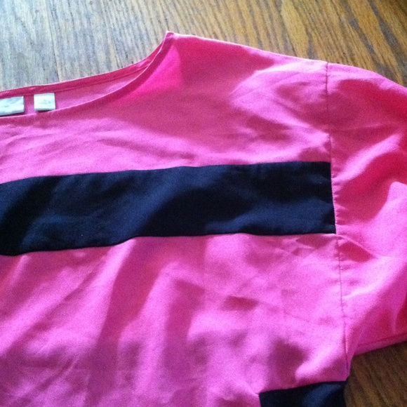 SALE! New York & Company blouse