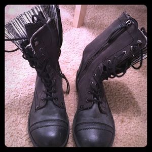 Roxy combat boots; 5.5