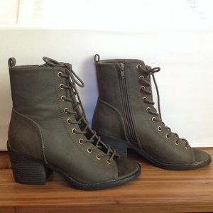 Forever 21 lace up boot