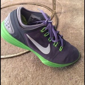 Nike shoes youth size 6.5