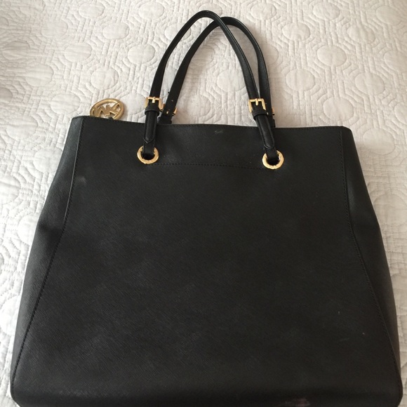 Black Michael Kors bag NWOT. - Picture 3 of 4