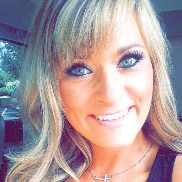 Meet your Posher, Alyssa