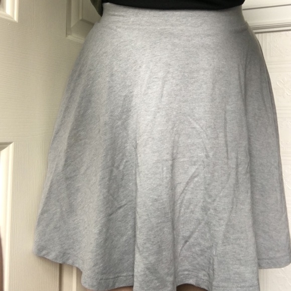 🔴 Gray Skater Skirt