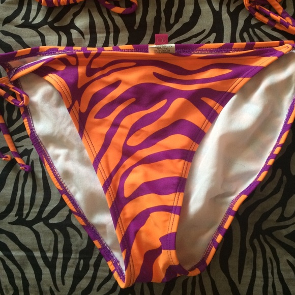 Swim suite - Picture 2 of 3