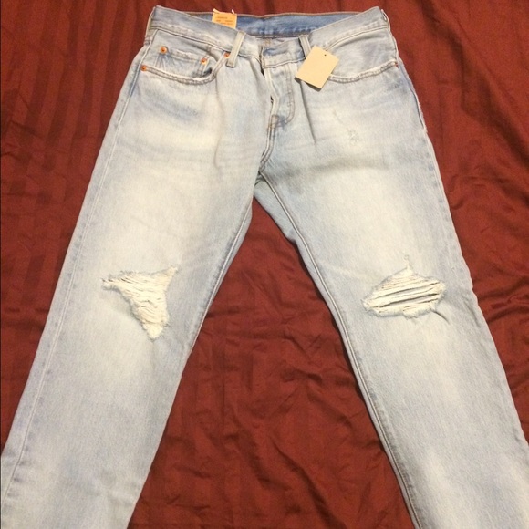 Levi crop jeans "New" - Picture 2 of 3