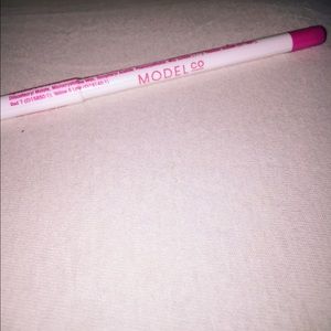 Model Co Illusion Lip Liner