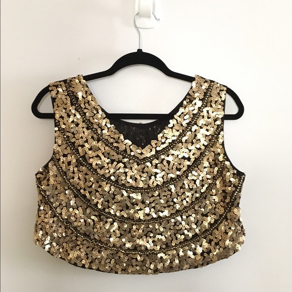 Dressy sequenced Crop top