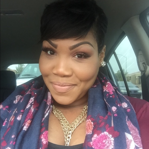 Meet your Posher, Chantal