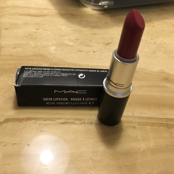 Mac satin lipstick