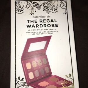 bareMinerals The Regal Wardrobe Palette