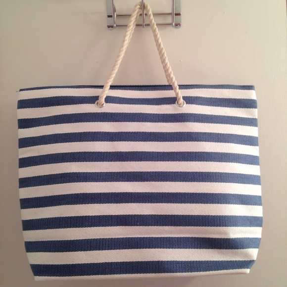 NWT, Nautical Beach Tote Bag - Picture 2 of 4