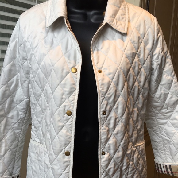 Sale Authentic Burberry Jacket white XSmall❤️