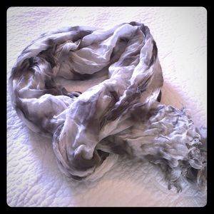 Color blotch scarf