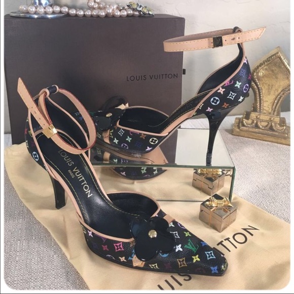 Louis Vuitton⚜Limited Edition Black Monogram Pumps