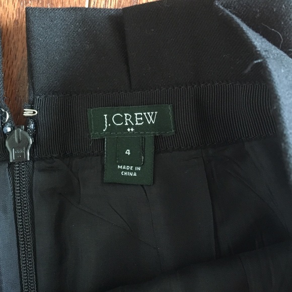 Black jcrew skirt with belt loops - Picture 3 of 3