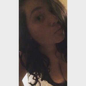 Meet your Posher, Hailey