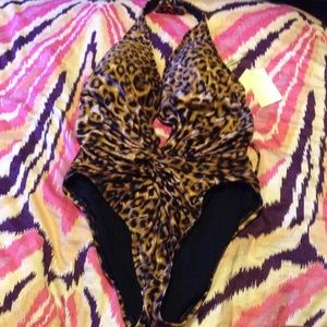 Sexy Kenneth Cole swimsuit!💕