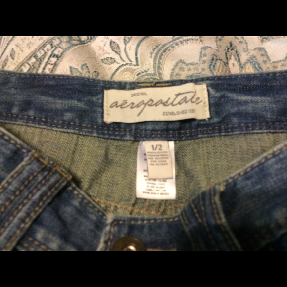 Aeropostale Jean skirt! Size 1/2. - Picture 3 of 3