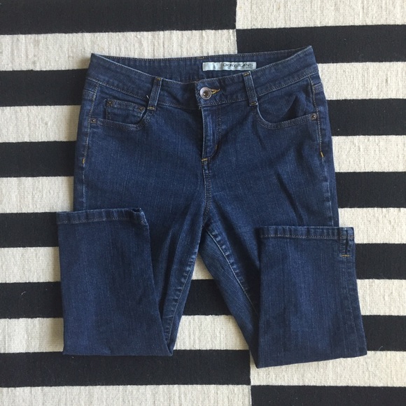 DKNY Capri jeans 8 petite short cropped