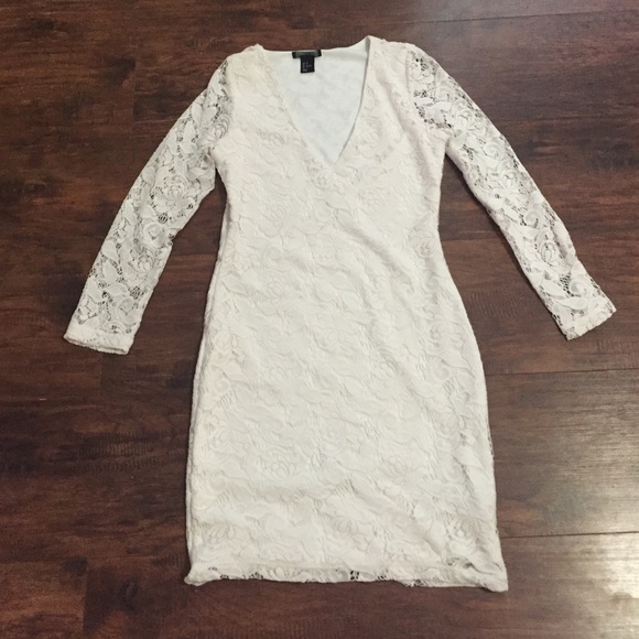 White lace bodycon dress