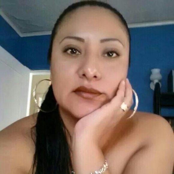 Meet your Posher, Chely