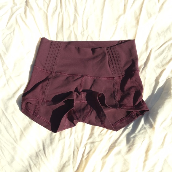 Lulu lemon womens shorts and top size xxs