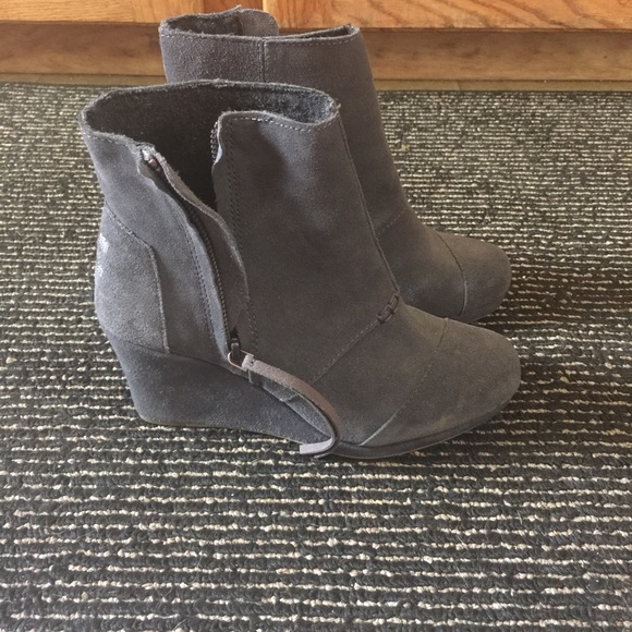 Toms wedges