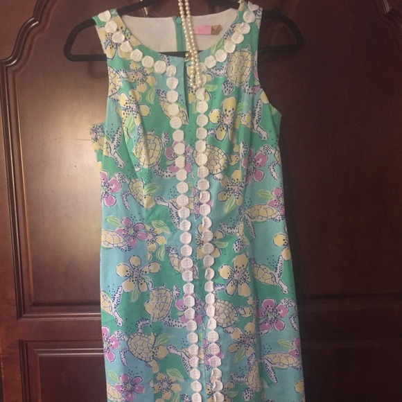 Lilly Pulitzer beautiful dress size 2