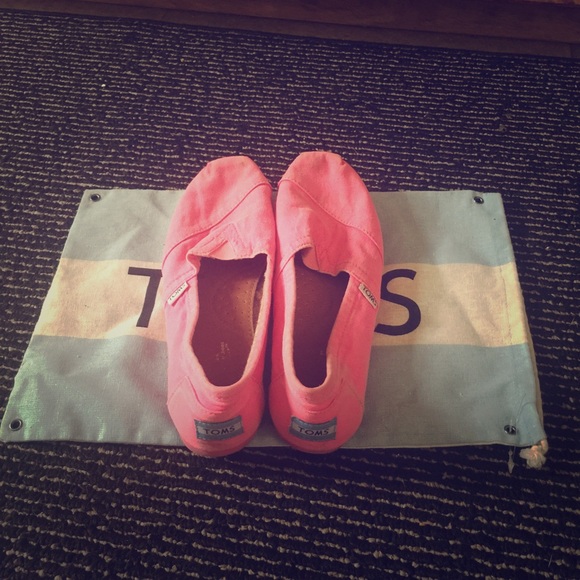 Pink Toms