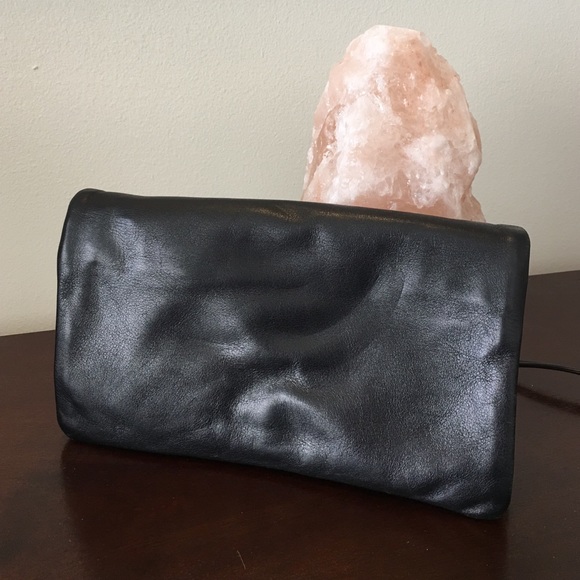 Genuine leather envelope clutch from Ann Taylor - Picture 1 of 4