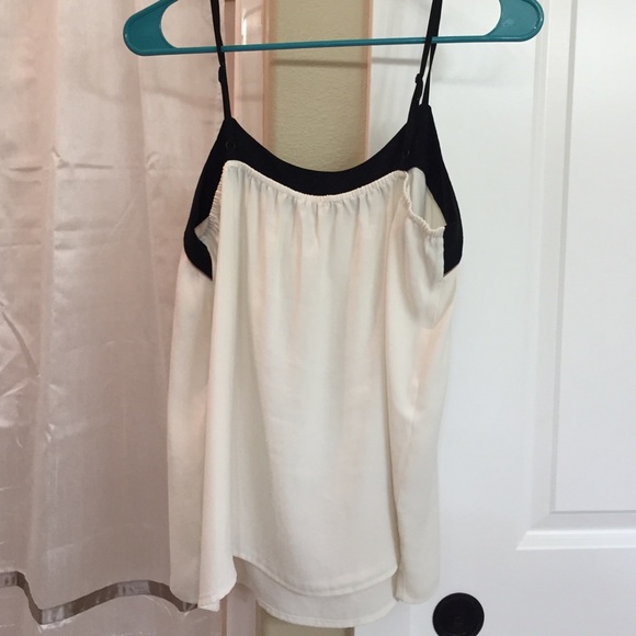 Colorblock Loft Top - Picture 3 of 3