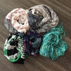 Scarf bundle (5 scarves, 4 lightweight/1 heavy)
