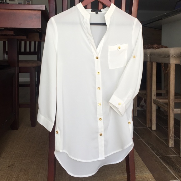 Spense sz S white top w gold buttons, front pocket