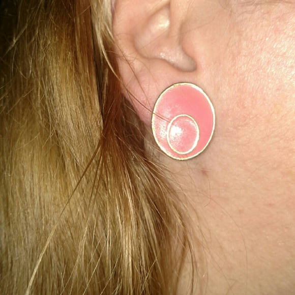 Clip on Earrings - Picture 1 of 2