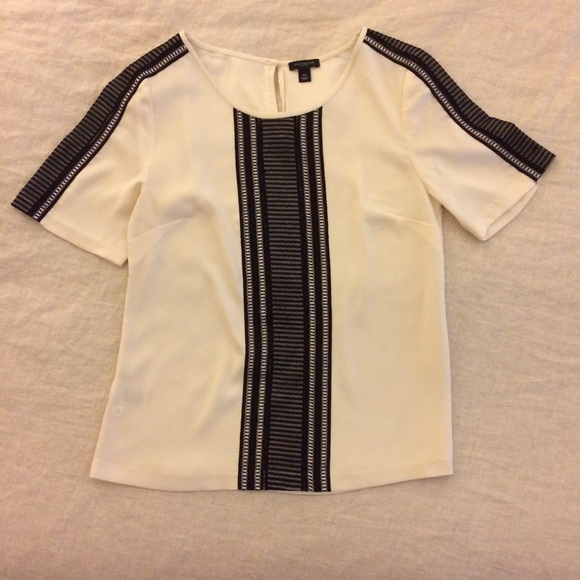 Ann Taylor Cream and Black Short Sleeve Blouse