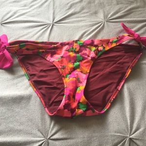 Aerie swim bottoms