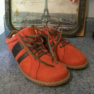 LAST DAY FOR LISTING - 90's RAVE SHOES