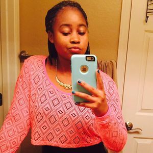 Meet your Posher, Tia