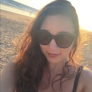 Meet your Posher, Isabel